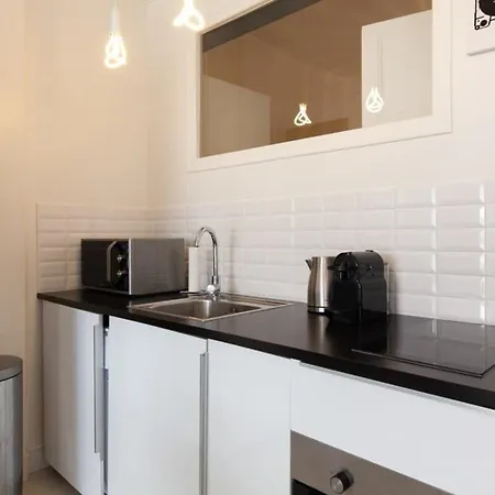 Modern & Cozy 150m From The Croisette דירה