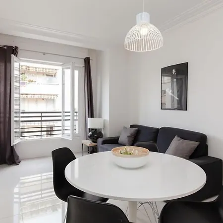Modern & Cozy 150m From The Croisette דירה *